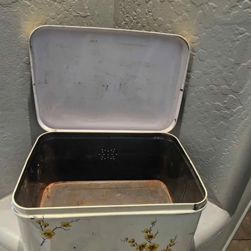 Vintage 1950s Rustic Painted Vinted Floral Metal Bread Box Minor Dent and Rust